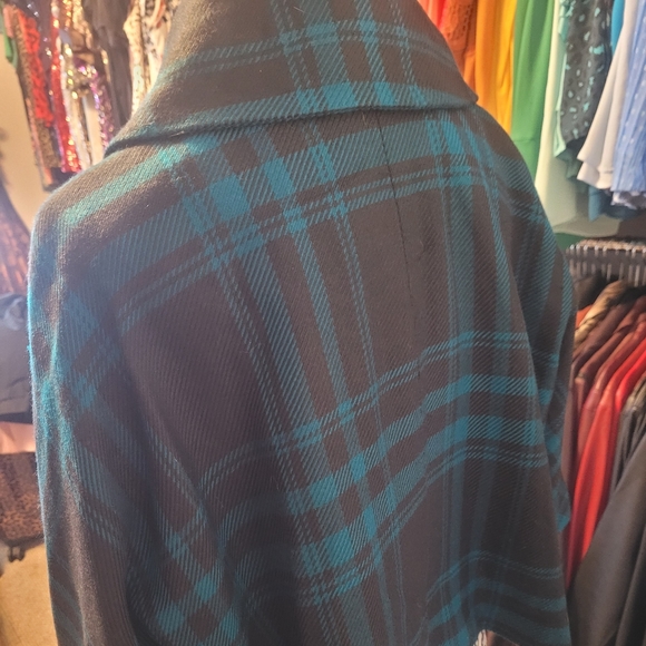Express Plaid Cropped Blazer - Picture 3 of 4